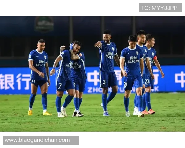 武汉足球队强势领跑城市联赛积分榜以53分稳居第一名 武汉足球队强势领跑城市联赛积分榜以53分稳居第一名